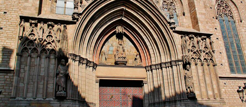 Tours in barcelona with guide and bycicle